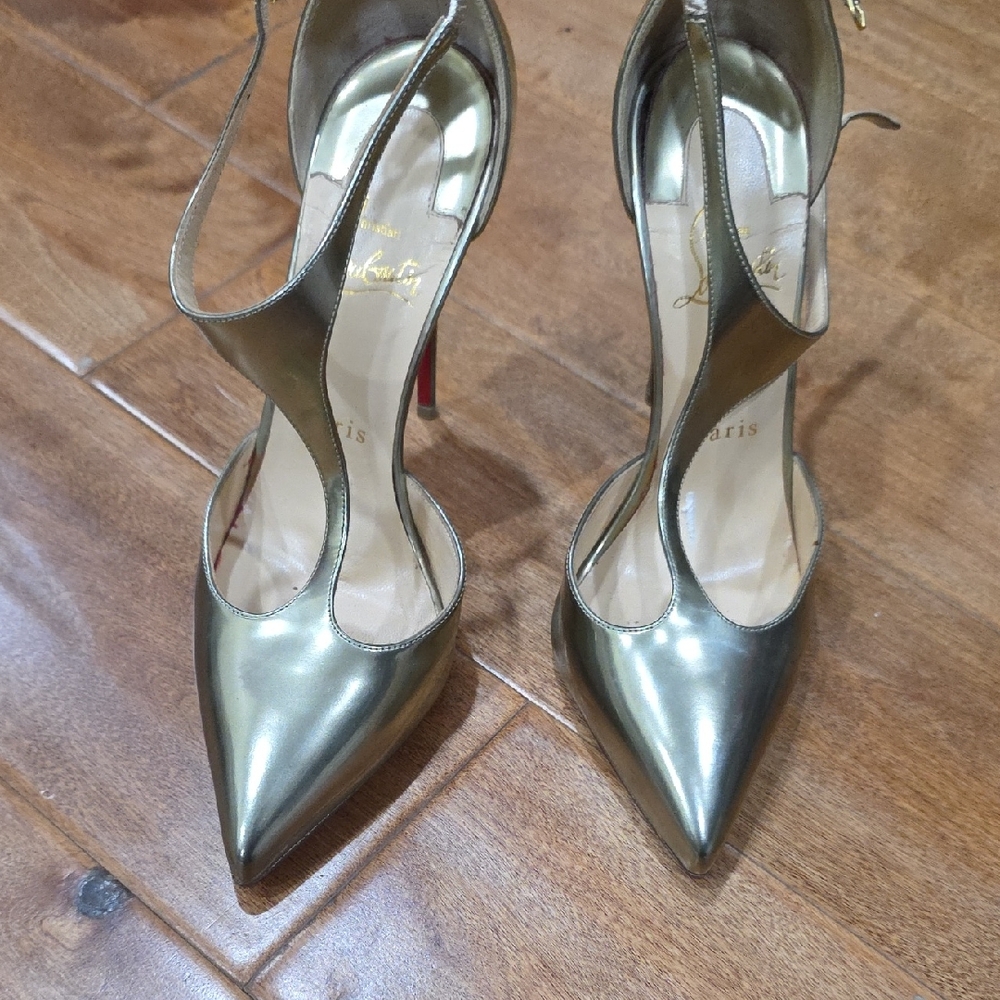 Christian Louboutin Metallic Gold Heels